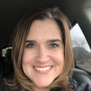 Meet your Posher, Polly